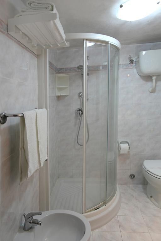 Primettahouse Hotel San Gimignano Ruang foto