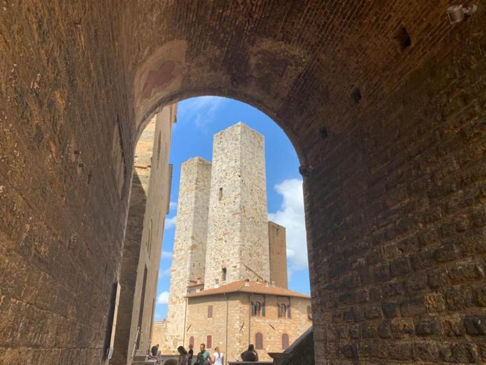 Primettahouse Hotel San Gimignano Bagian luar foto