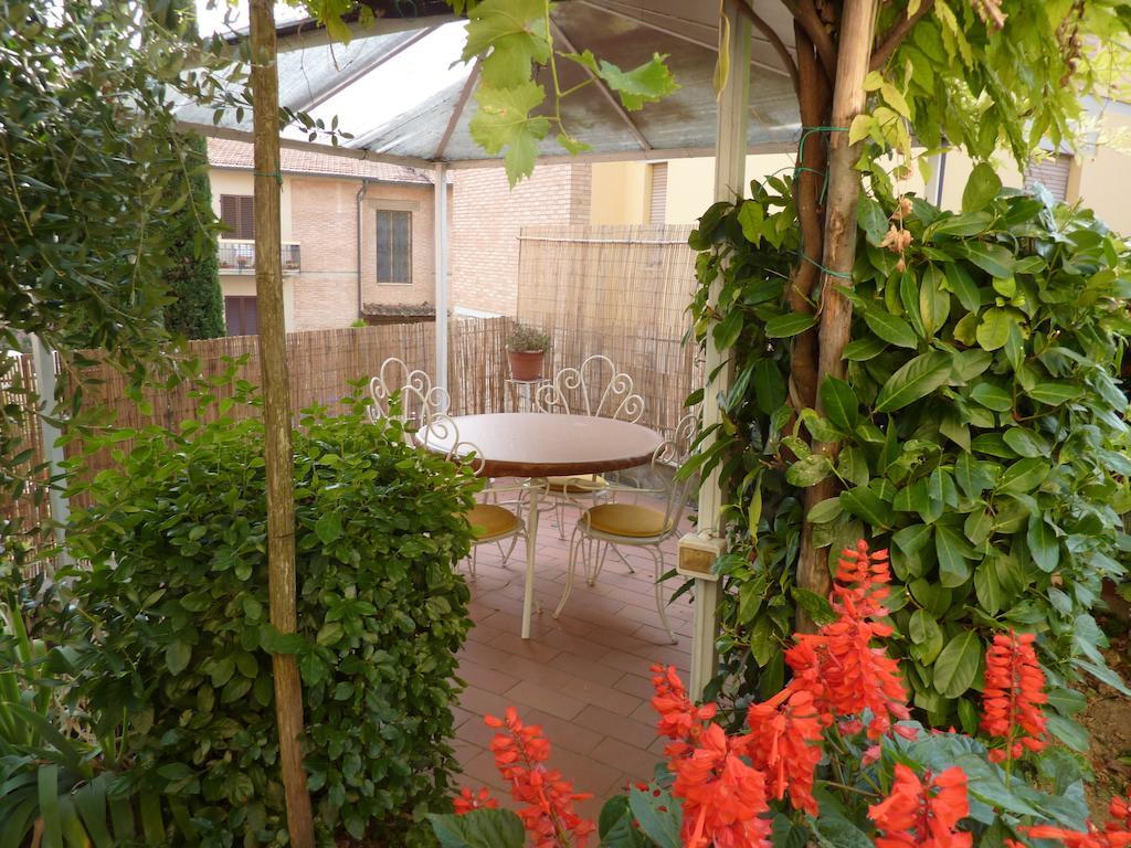 Primettahouse Hotel San Gimignano Bagian luar foto