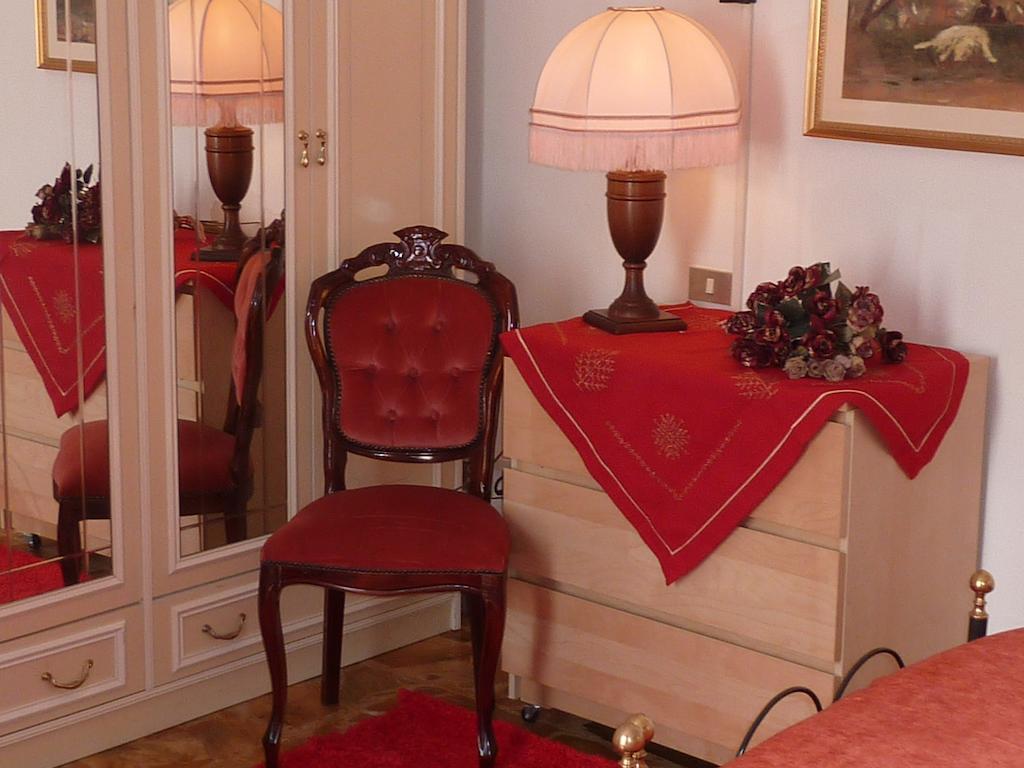 Primettahouse Hotel San Gimignano Ruang foto